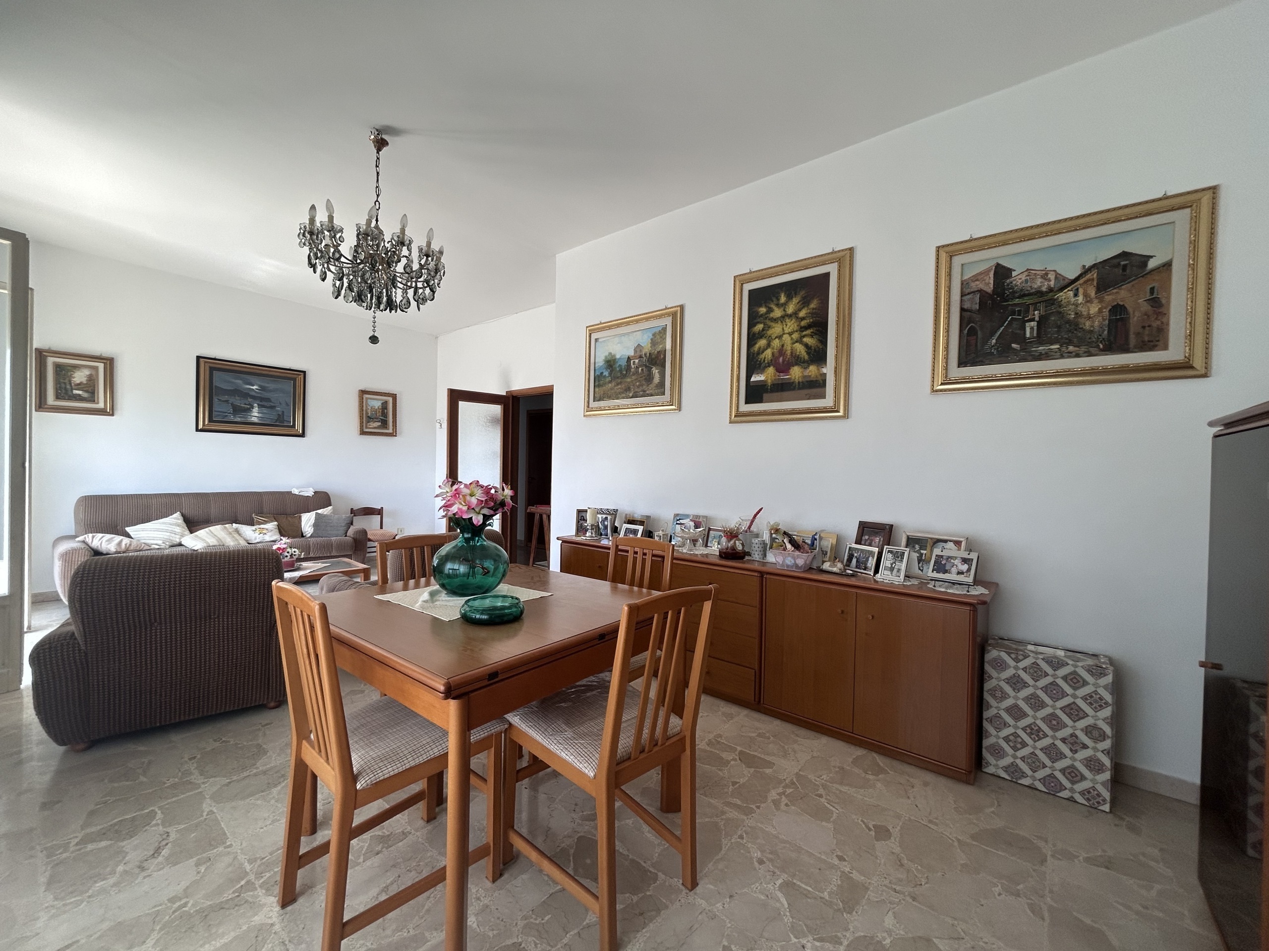 Immagine 5 di Pentalocale in vendita  in Viale Maiella 23/A a Chieti