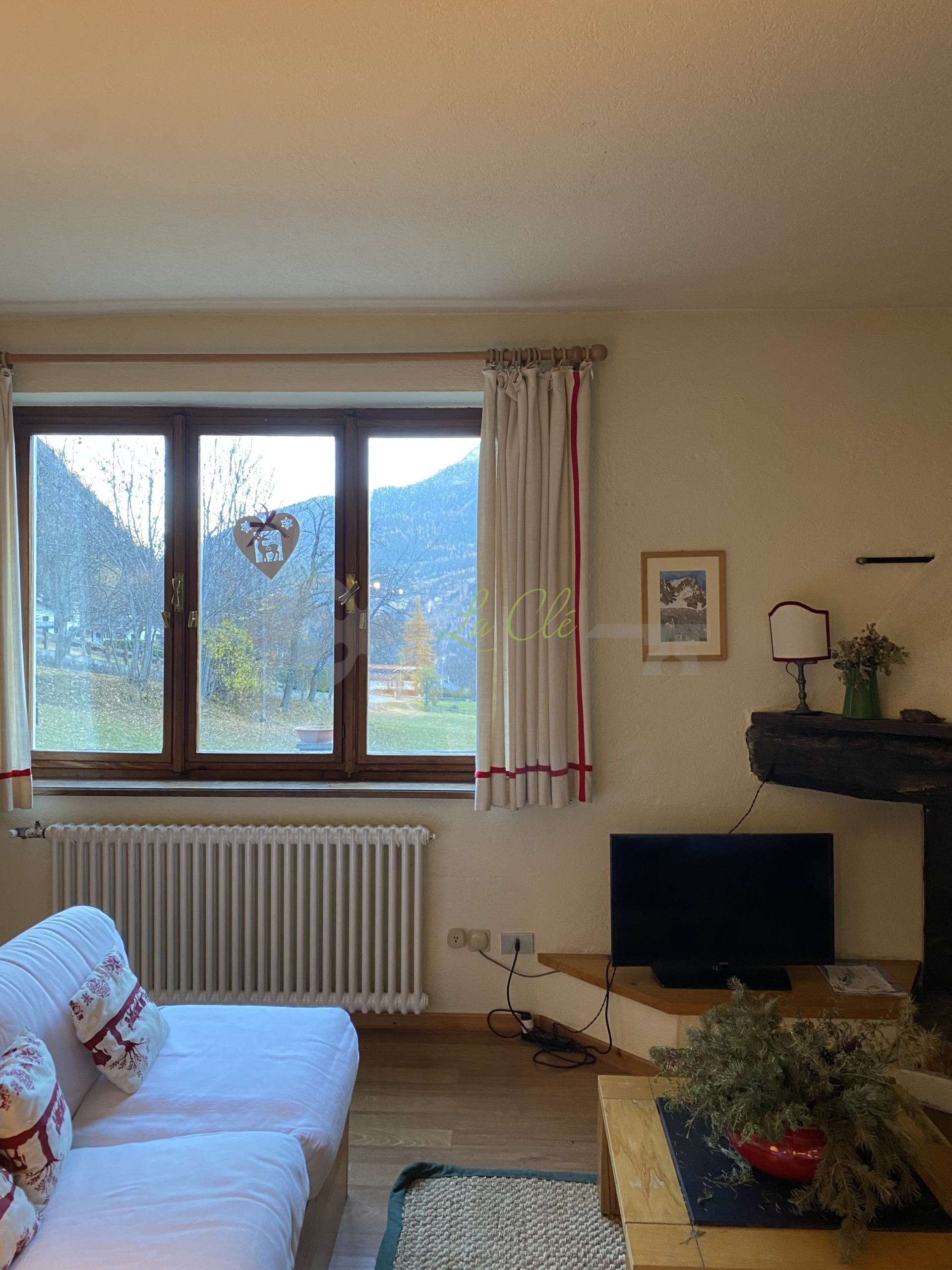 Immagine 5 di Trilocale in affitto  a Pre'-Saint-Didier