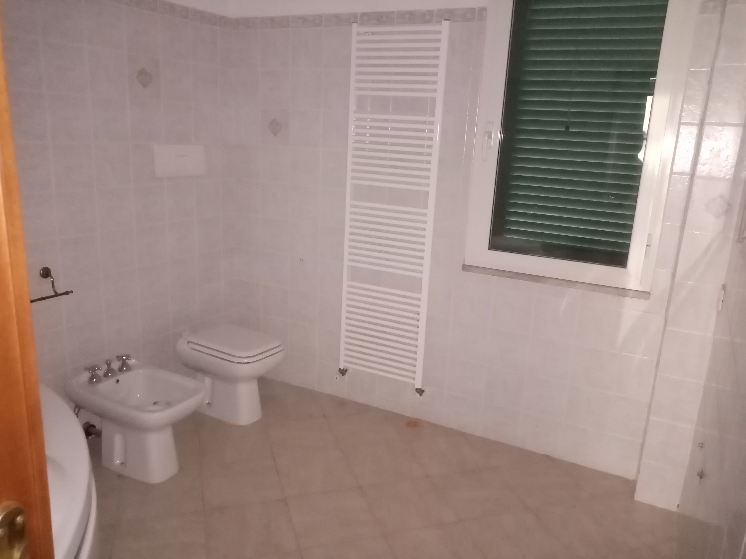 Immagine 15 di Villa in vendita  in Via Annamaria Mozzoni 11 a Labro