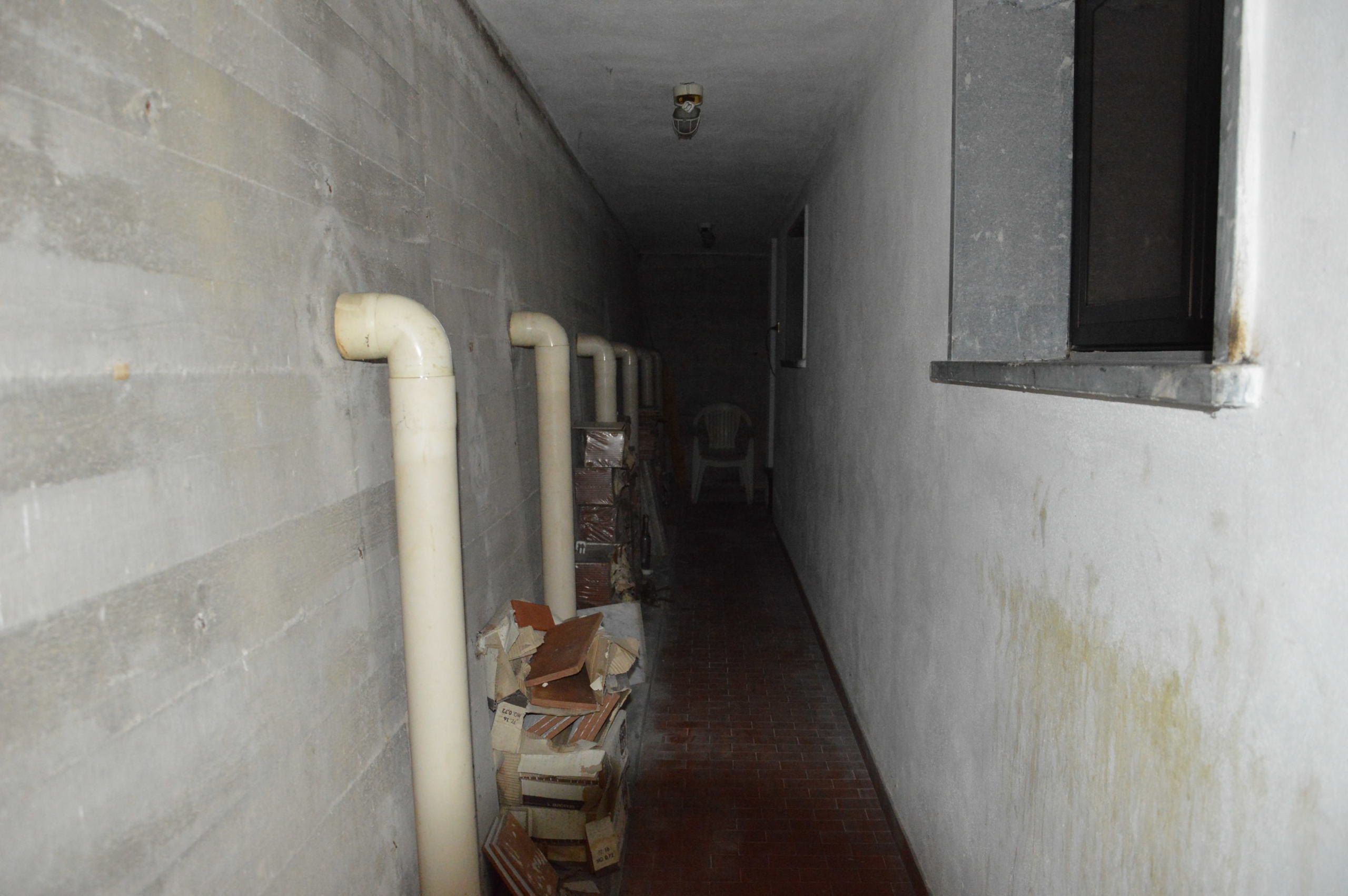 Immagine 41 di Villa in vendita  in Via della Chiesa XXIV a Lucca