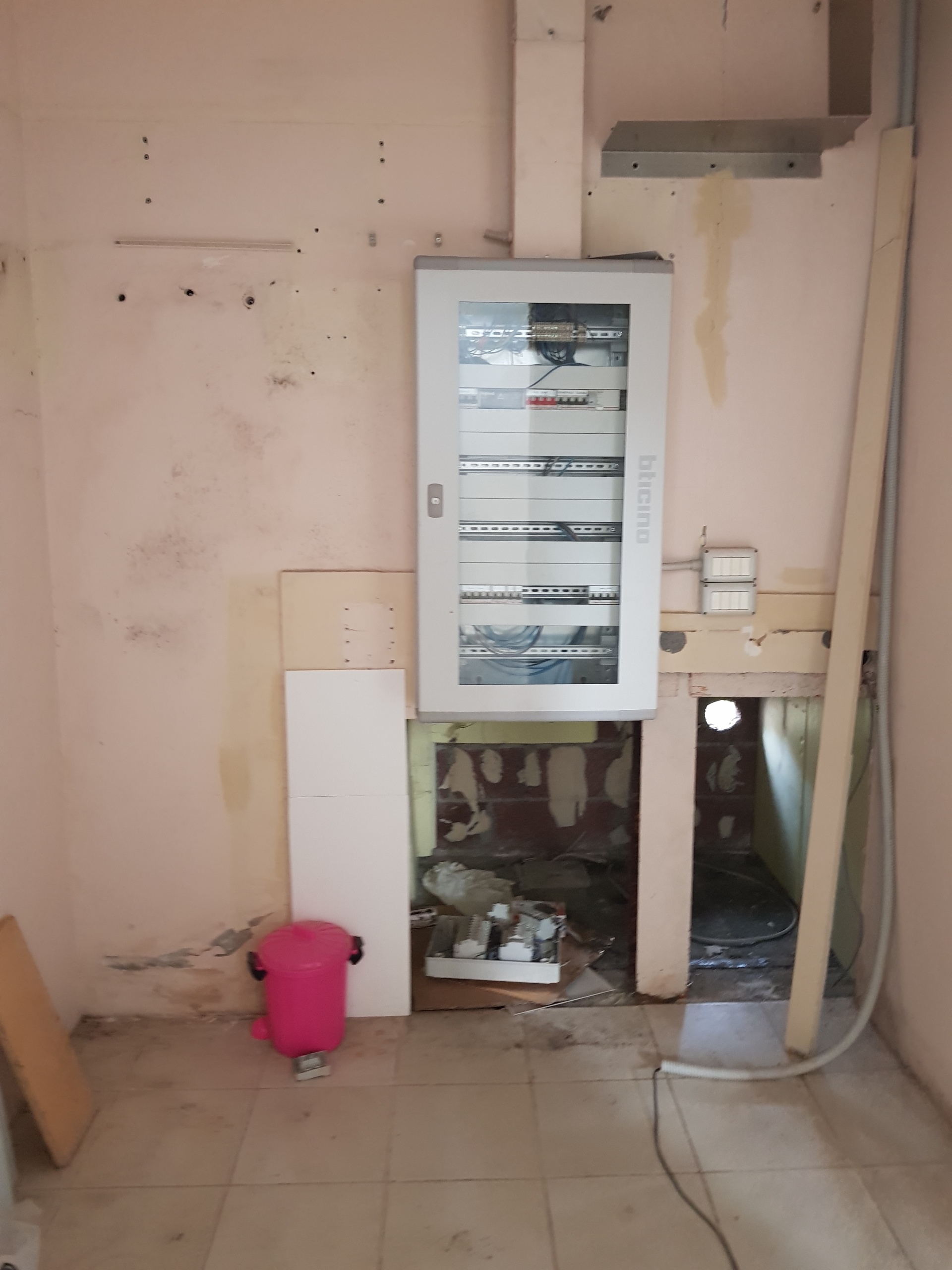 Immagine 7 di Capannone industriale in vendita  in Via della Madonnina a Capannori