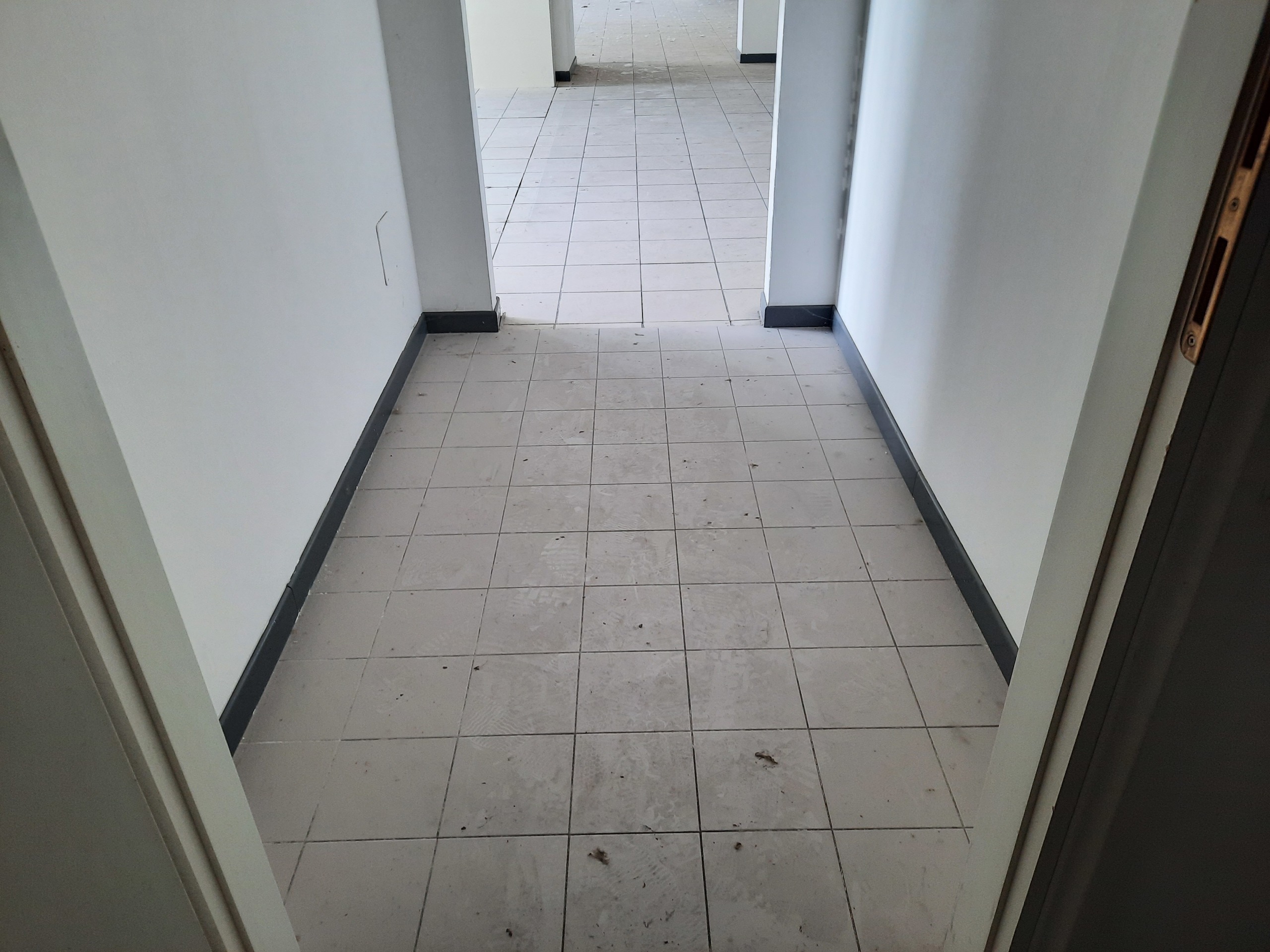 Immagine 12 di Ufficio in affitto  in Viale G. Puccini a Lucca