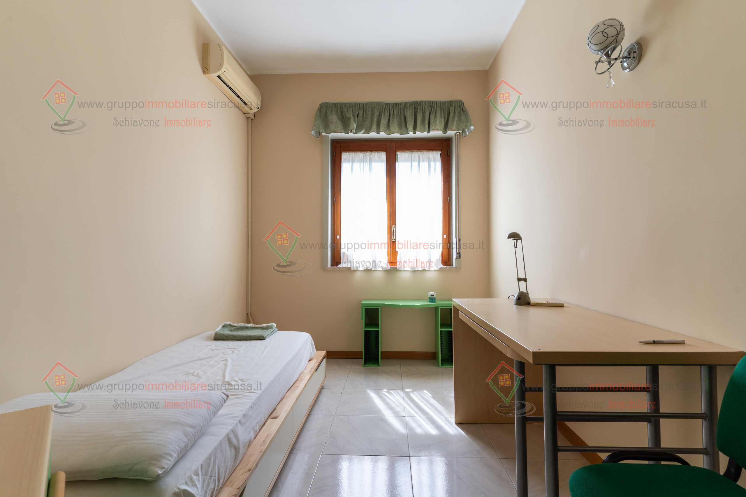 Immagine 19 di Pentalocale in vendita  a Siracusa