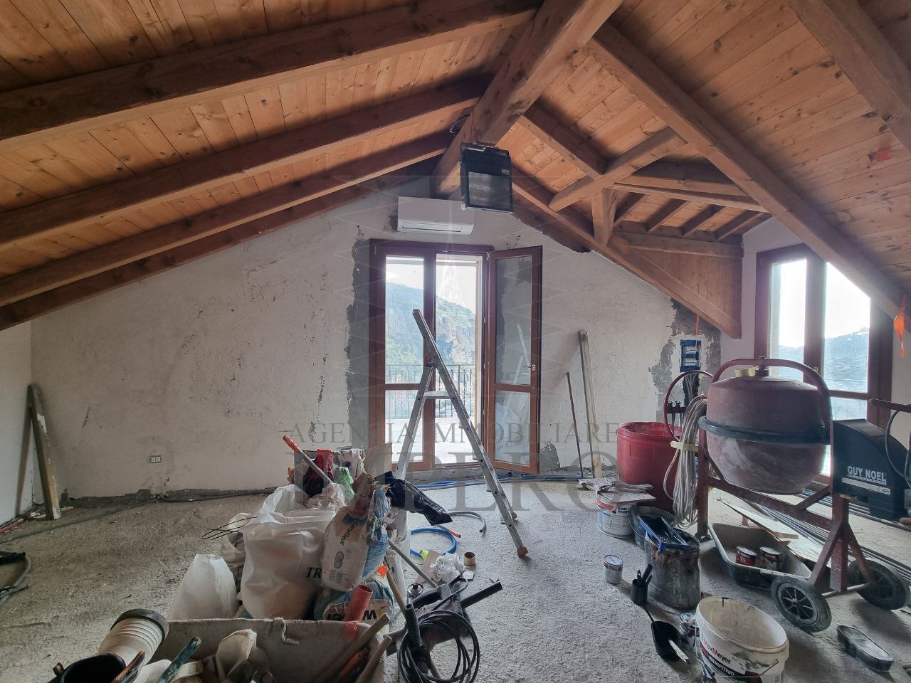 Immagine 18 di Casa indipendente in vendita  in Via Tamagna 25 a Ventimiglia