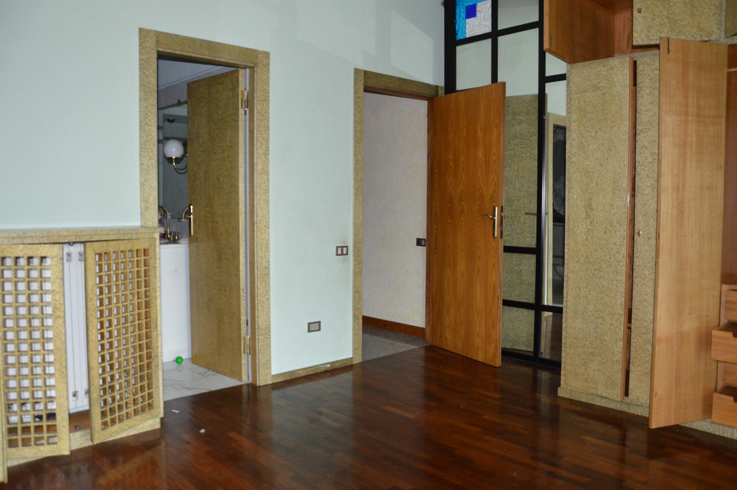 Immagine 31 di Villa in vendita  in Via della Chiesa XXIV a Lucca