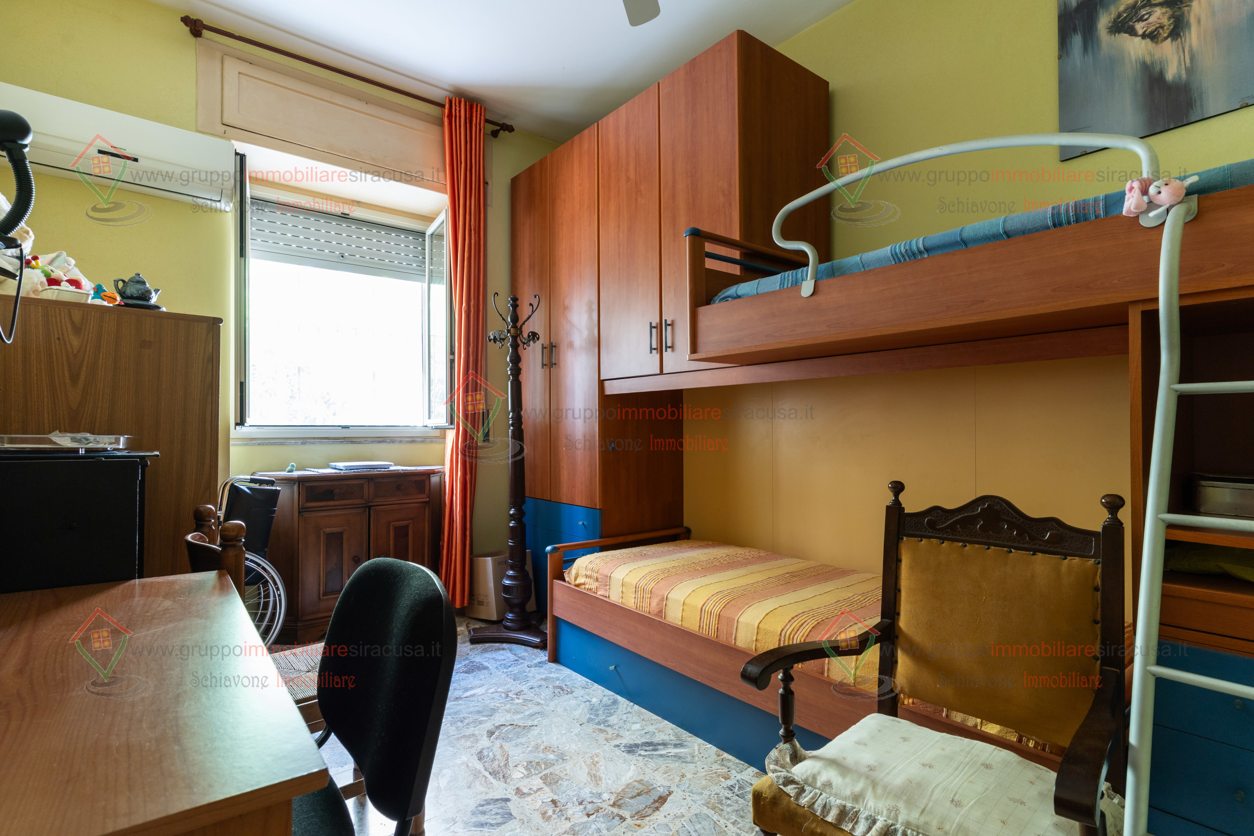 Immagine 8 di Trilocale in vendita  a Siracusa