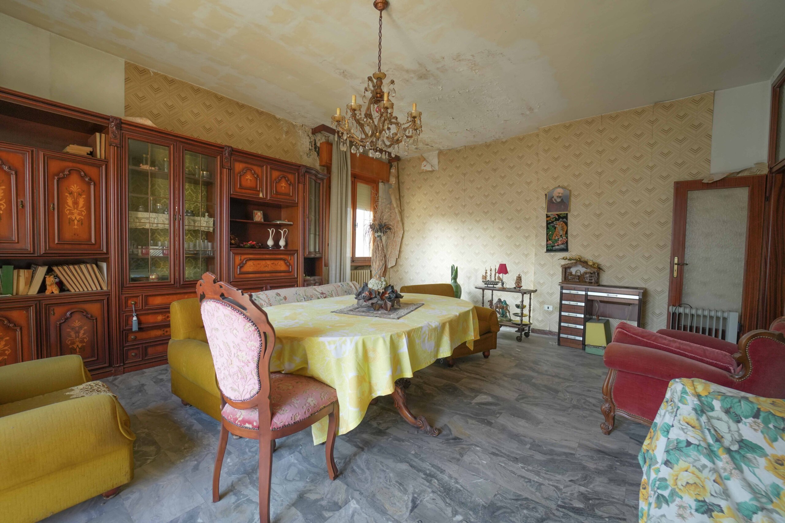 Immagine 3 di Pentalocale in vendita  in Viale San Bernardo 33 a Rimini