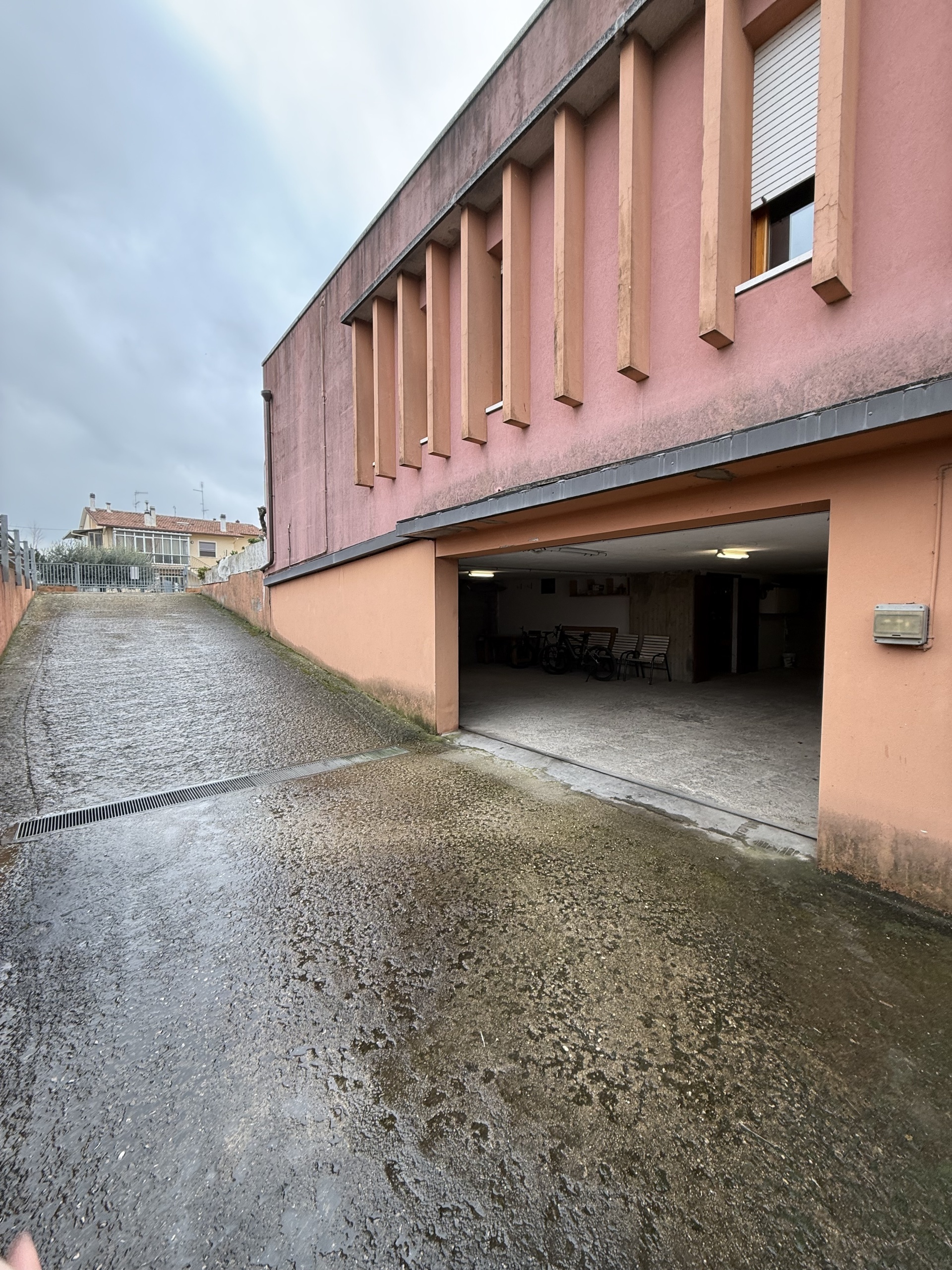 Immagine 68 di Pentalocale in vendita  in Via Busca 115 a Santarcangelo Di Romagna