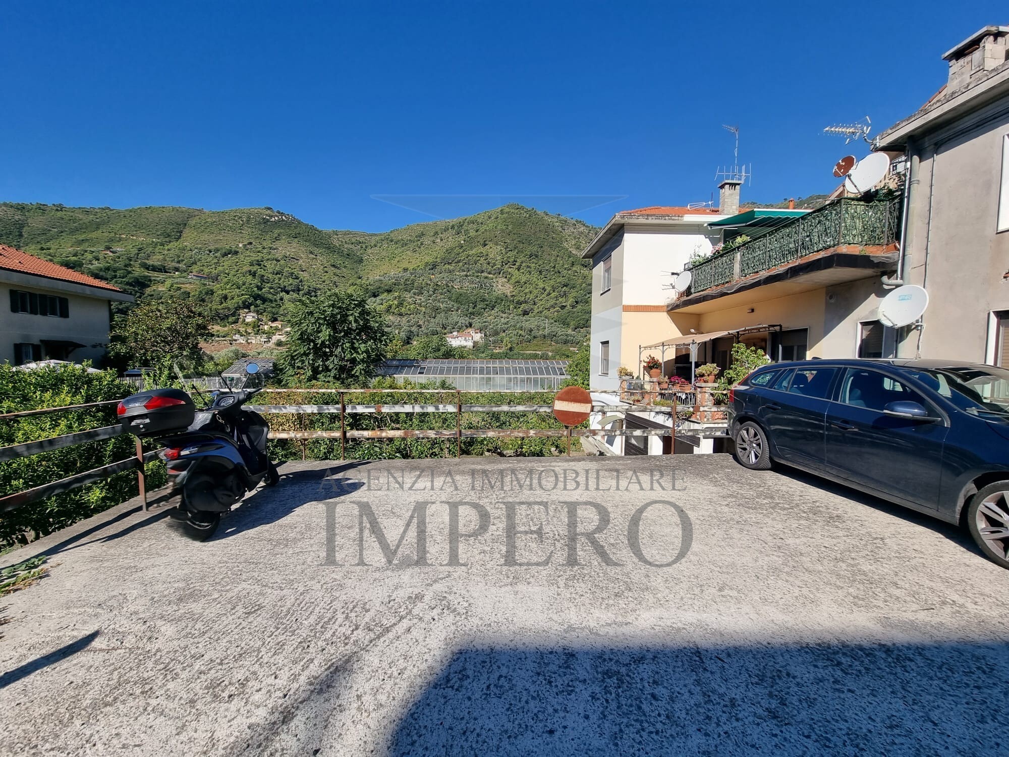 Immagine 31 di Quadrilocale in vendita  in Via Edmondo de Amicis 47 a Ventimiglia