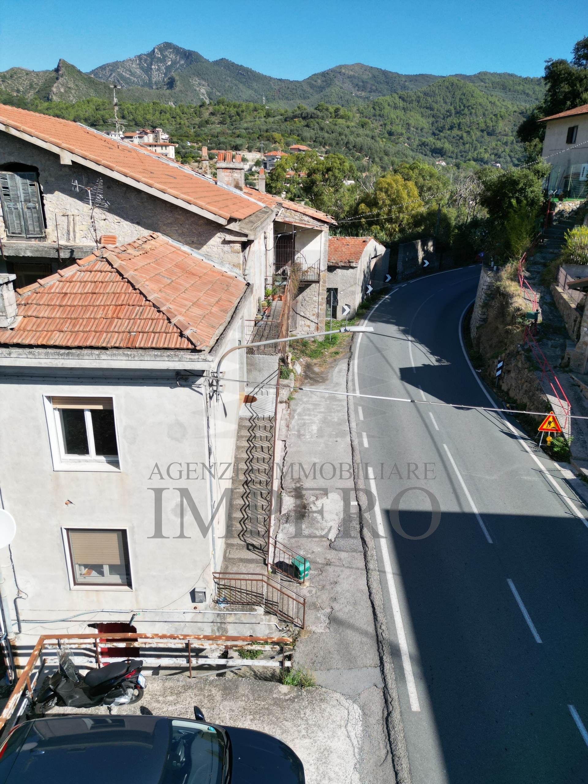 Immagine 5 di Quadrilocale in vendita  in Via Edmondo de Amicis 47 a Ventimiglia