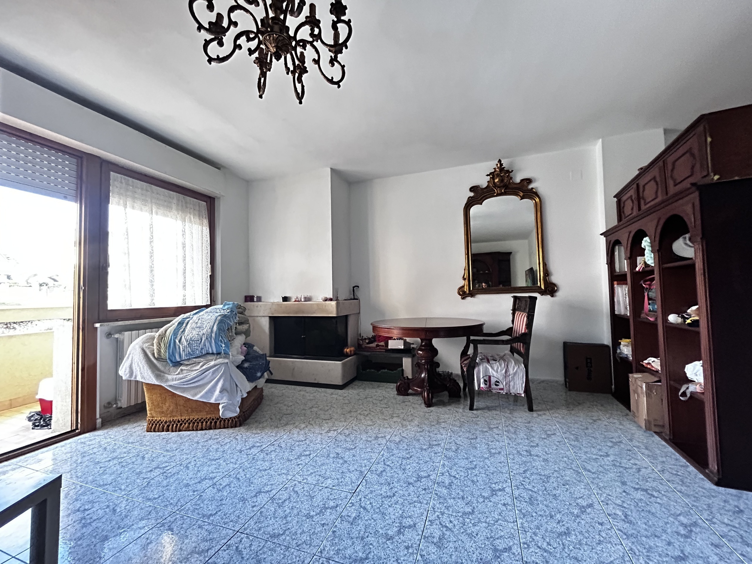 Immagine 5 di Pentalocale in vendita  in Viale Maiella 23/A a Francavilla Al Mare