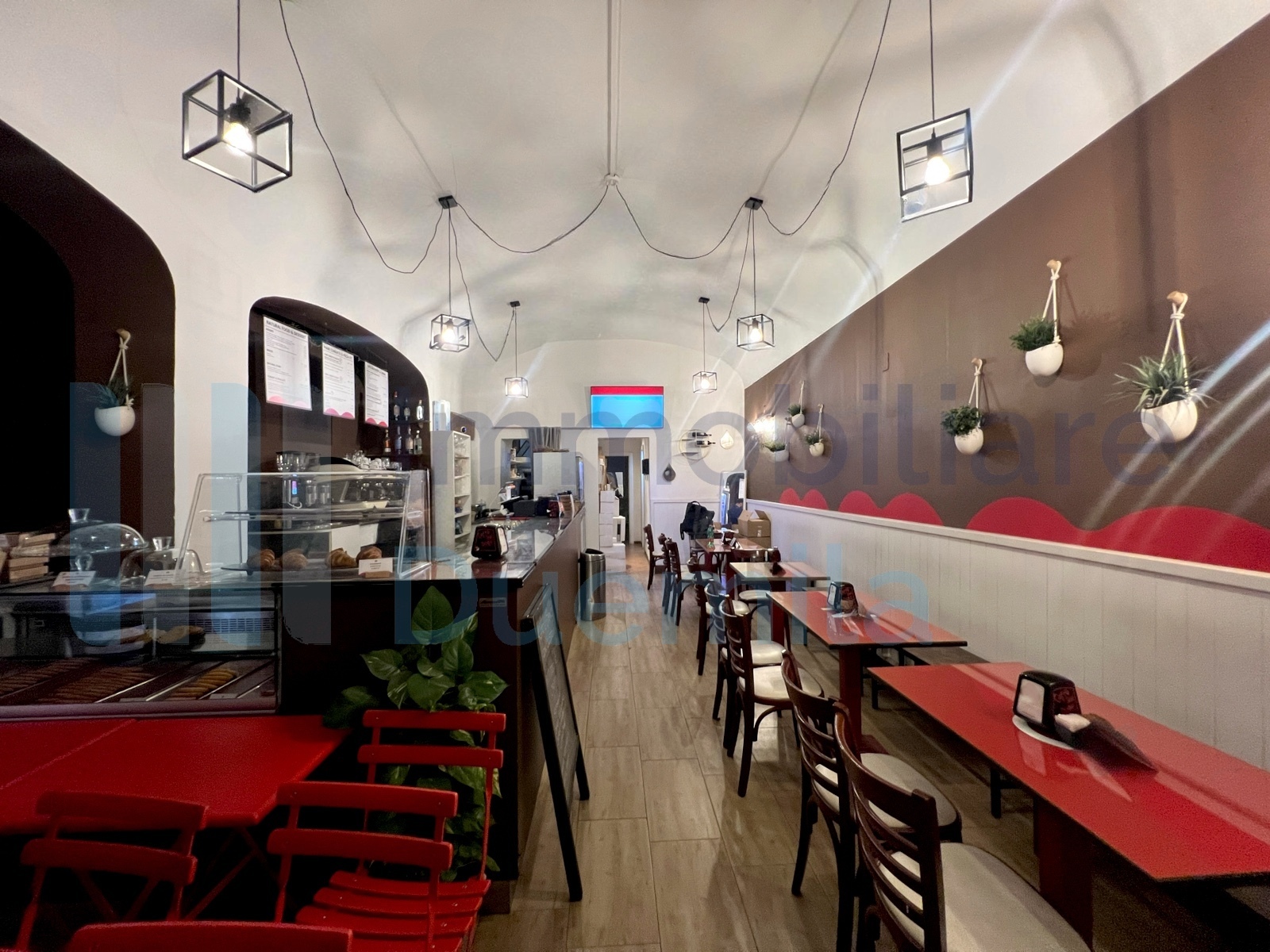 Immagine 1 di Bar / Ristorante in vendita  a Bologna