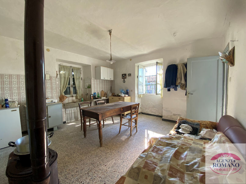 Immagine 13 di Casa bifamiliare in vendita  a Ponzone