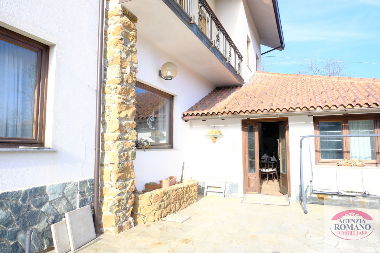 Immagine 5 di Albergo/B&B/Residence in vendita  in VIA  SAVONA 50 a Urbe