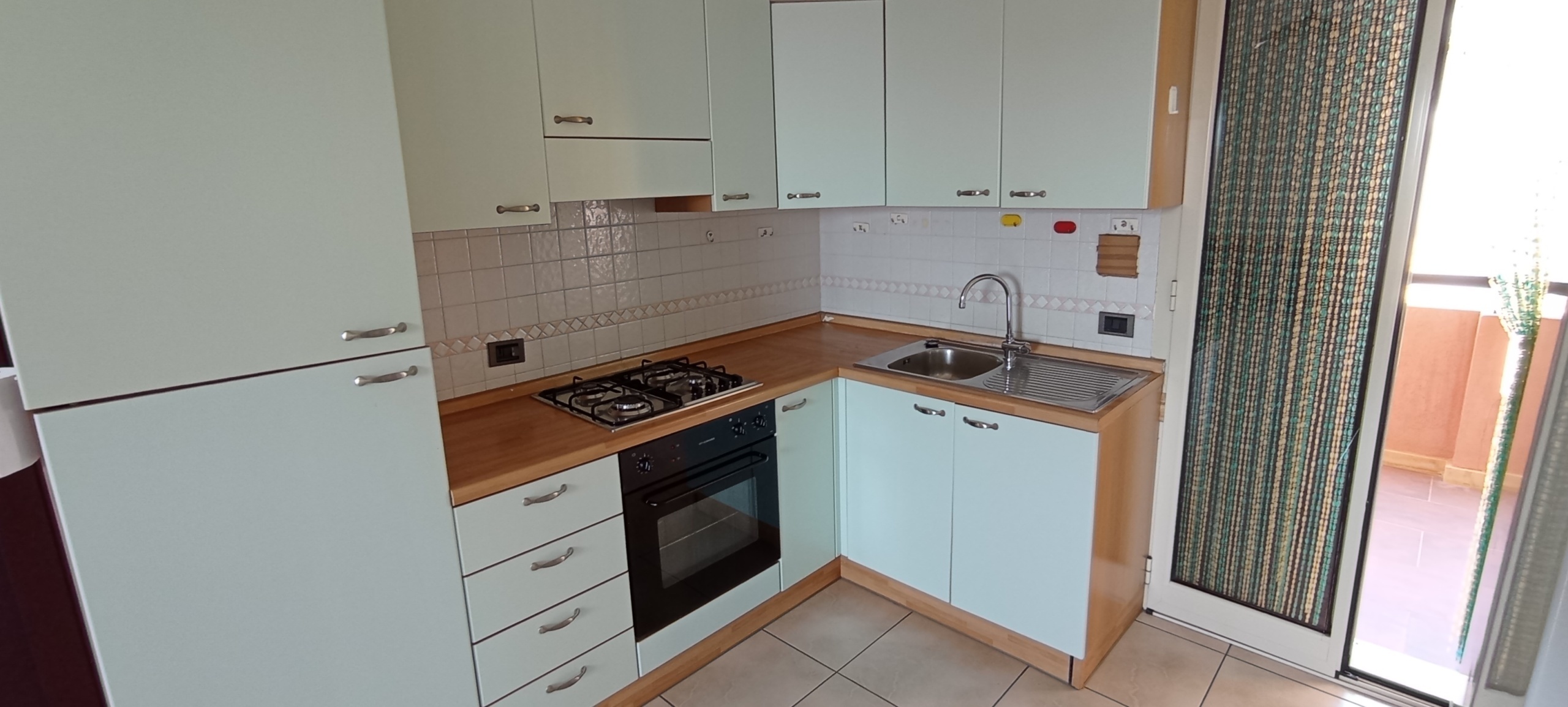 Immagine 6 di Trilocale in affitto  a Ragusa