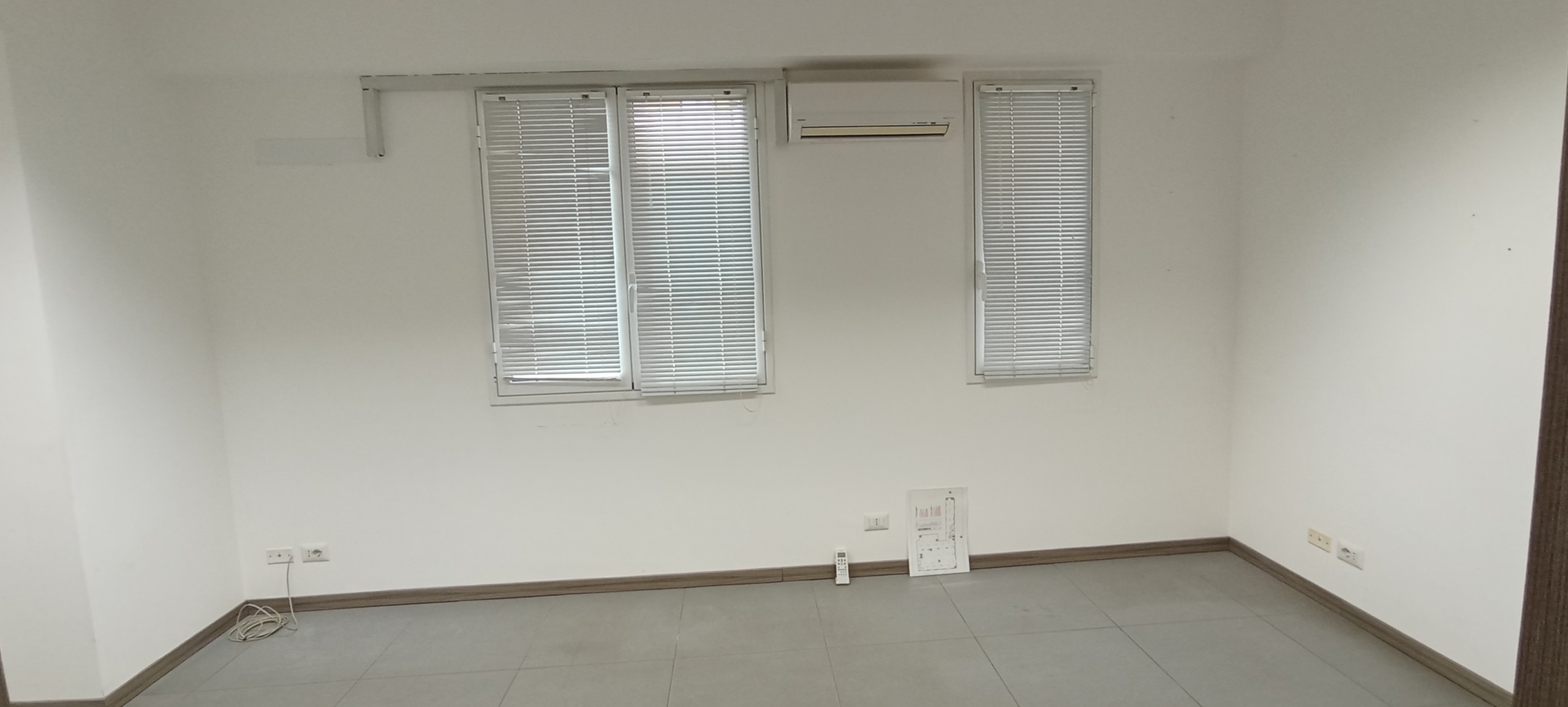 Immagine 9 di Ufficio in affitto  a Ragusa