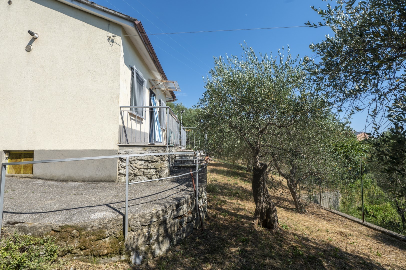 Immagine 9 di Casa indipendente in vendita  in Via Tedisio 133 a Lavagna
