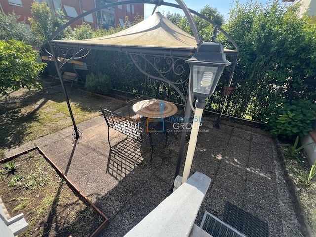 Immagine 2 di Trilocale in vendita  in Largo Quercioli 16 a Massa