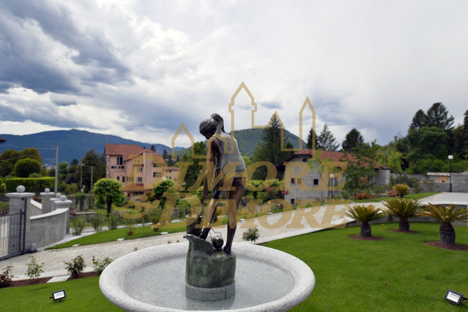 Immagine 7 di Villa in vendita  a Verbania