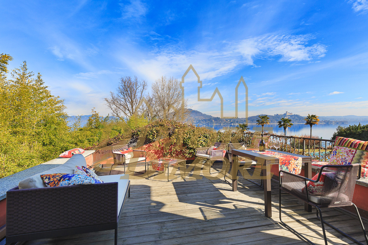 Immagine 17 di Villa in affitto  in SS33 del Sempione 14 a Arona