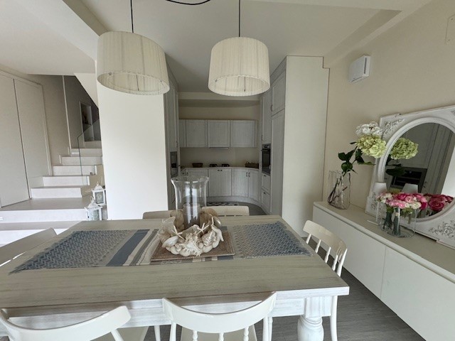 Immagine 14 di Villa in vendita  in Via Adelasia 139 a Alassio