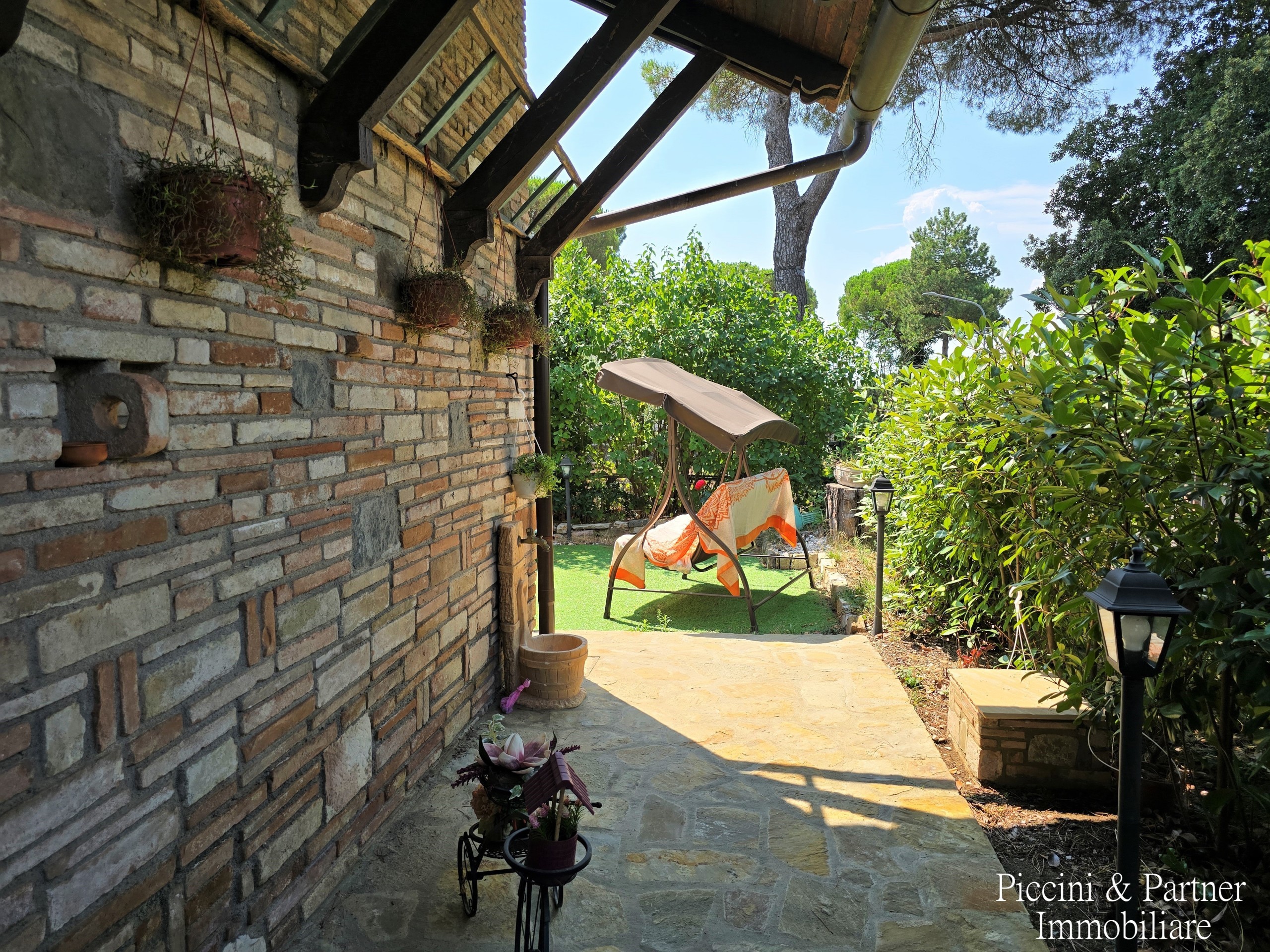 Immagine 64 di Villa in vendita  in Via IV Novembre 15 a Passignano Sul Trasimeno
