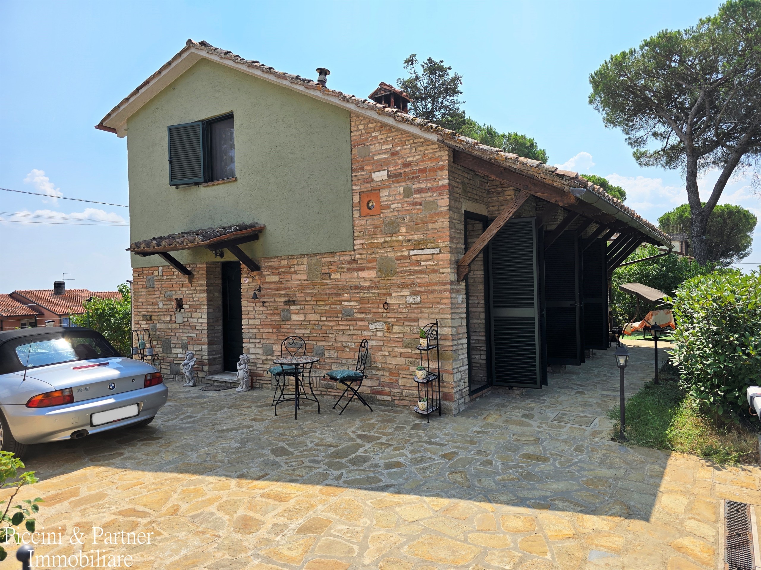 Immagine 77 di Villa in vendita  in Via IV Novembre 15 a Passignano Sul Trasimeno