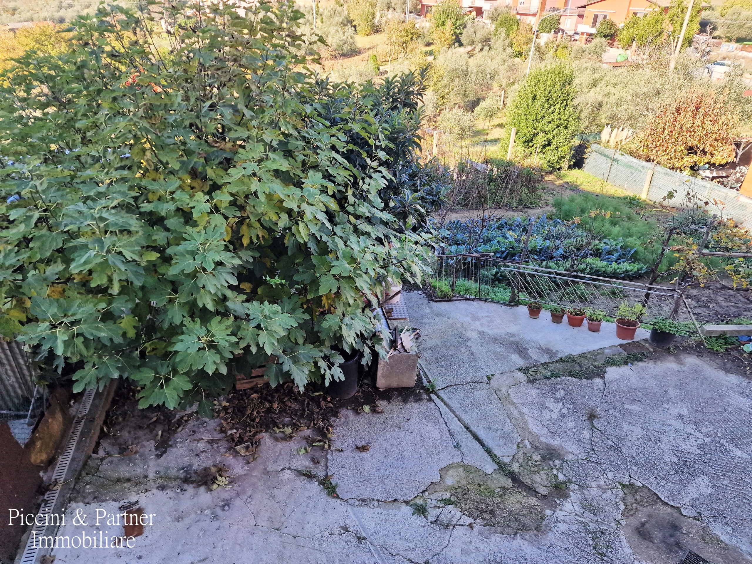 Immagine 51 di Casa indipendente in vendita  in Via Costa a Magione