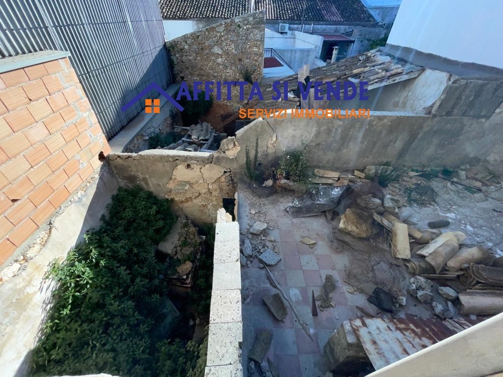 Immagine 16 di Casa indipendente in vendita  in Via Palestro 18 a Solarino