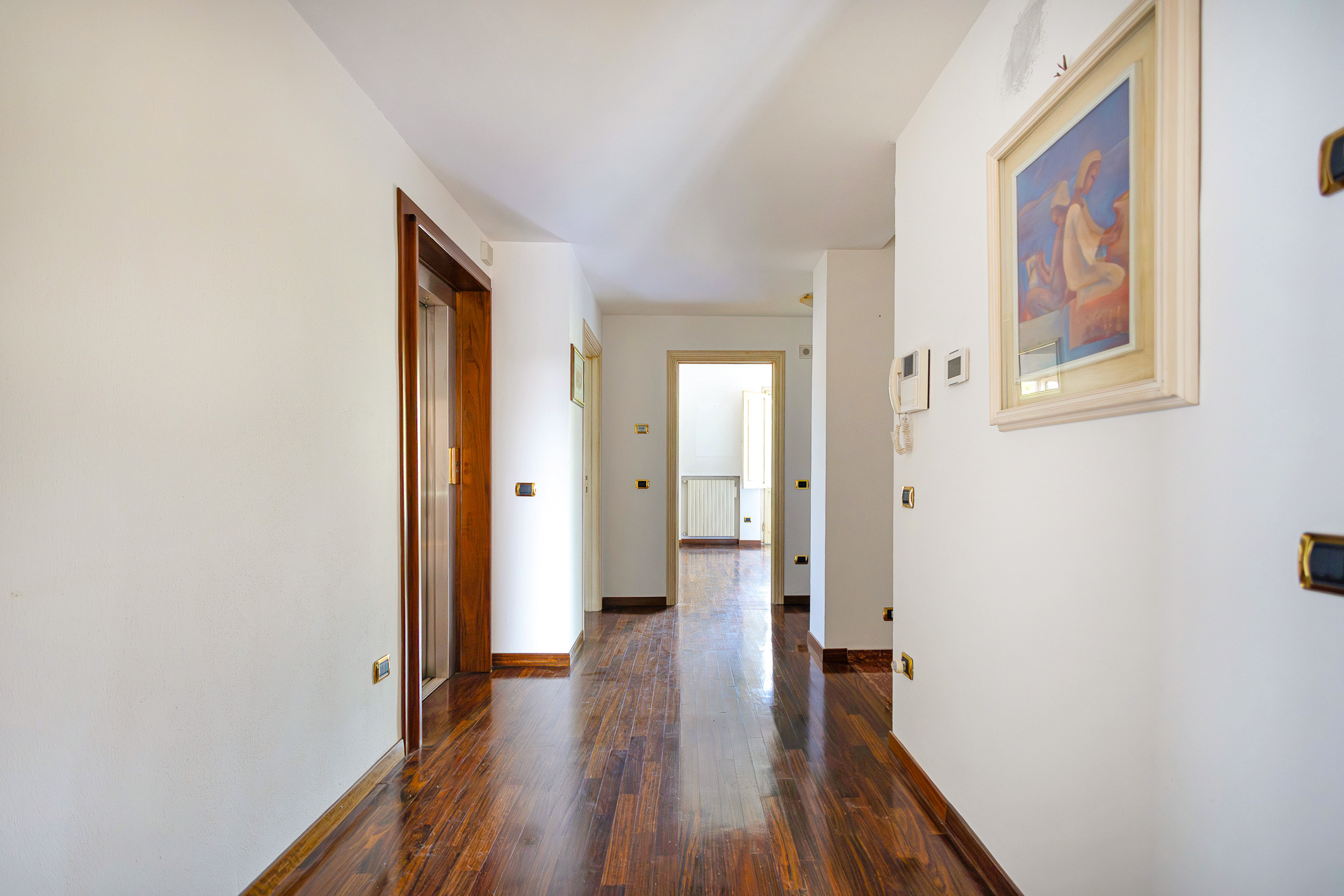 Immagine 31 di Villa in vendita  a Pisa