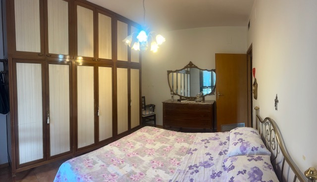 Immagine 11 di Appartamento in vendita  a Pisa