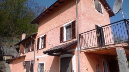 Immagine 3 di Casa indipendente in vendita  a Sassello