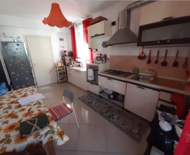 Immagine 8 di Trilocale in vendita  in Via Roma 78 a Nizza Monferrato