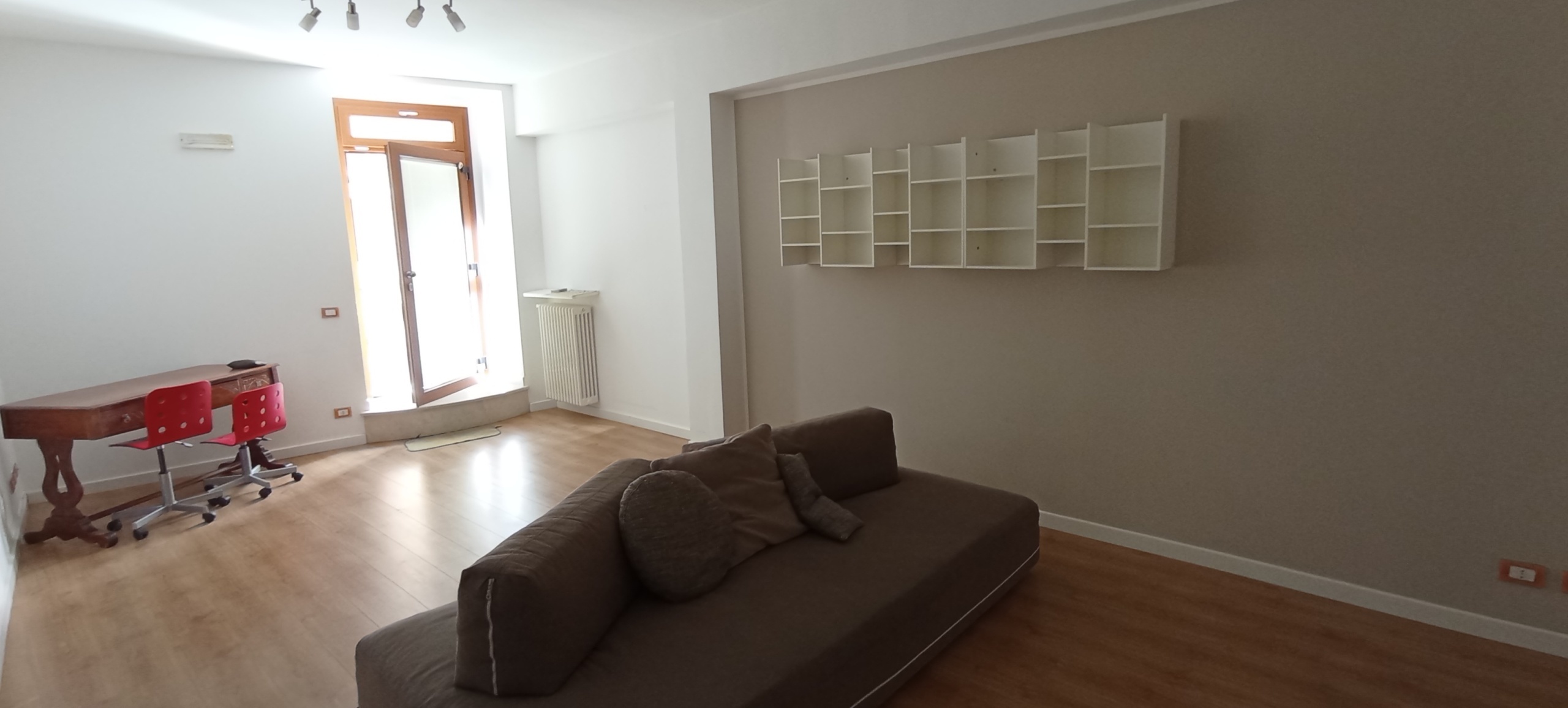 Immagine 2 di Casa indipendente in vendita  a Chiaramonte Gulfi