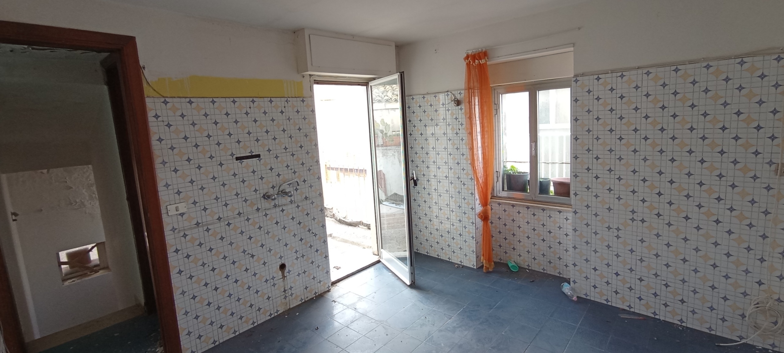 Immagine 8 di Casa indipendente in vendita  a Ragusa