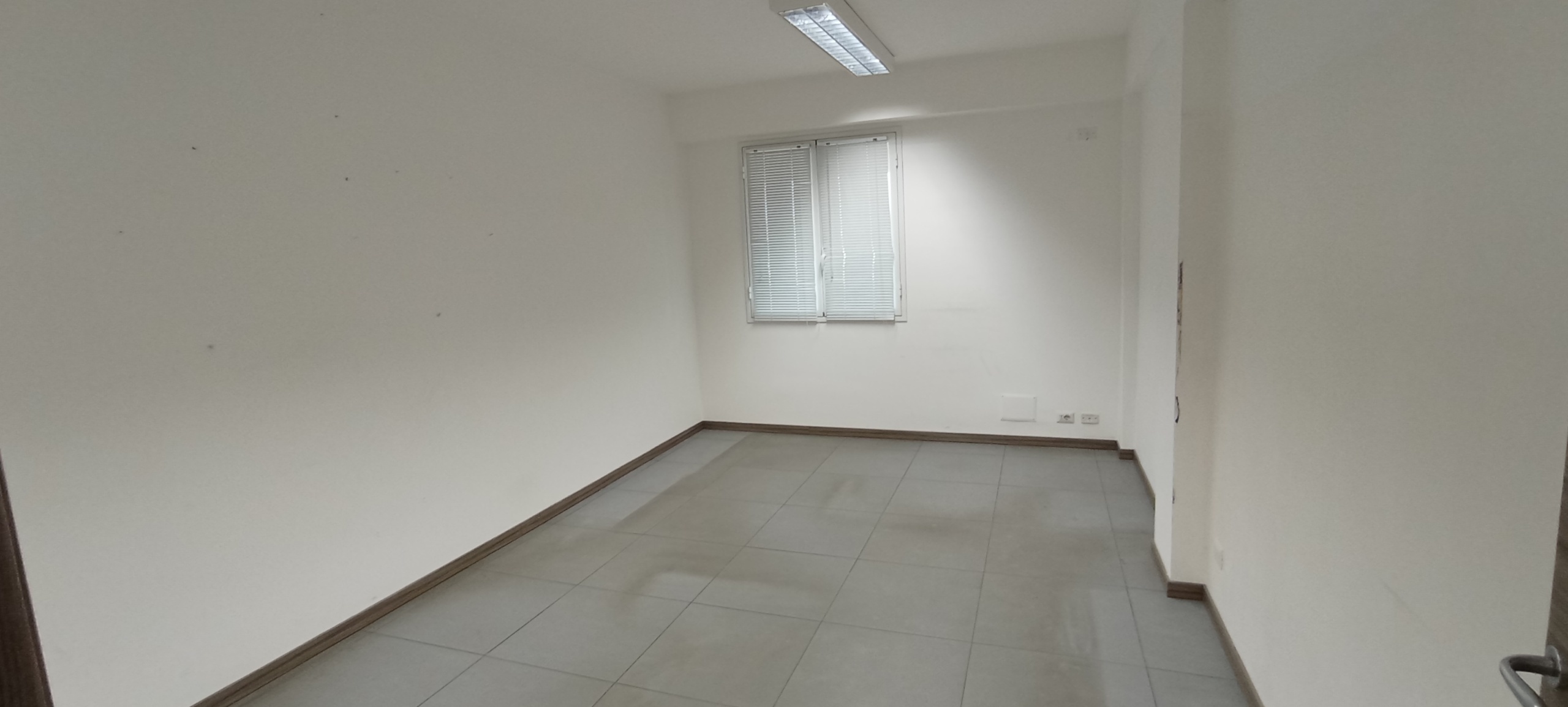 Immagine 4 di Ufficio in affitto  a Ragusa