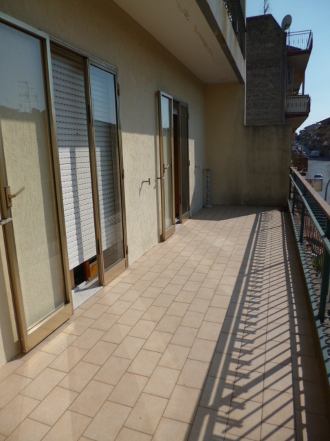 Immagine 2 di Pentalocale in affitto  a Ragusa