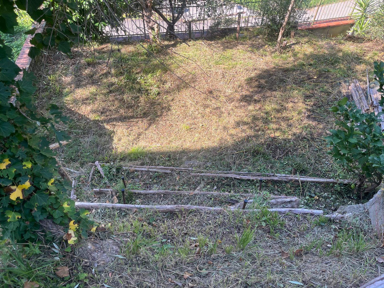 Immagine 11 di Villa in vendita  in Via Salvatore Gatti 19 a Castiglione Chiavarese