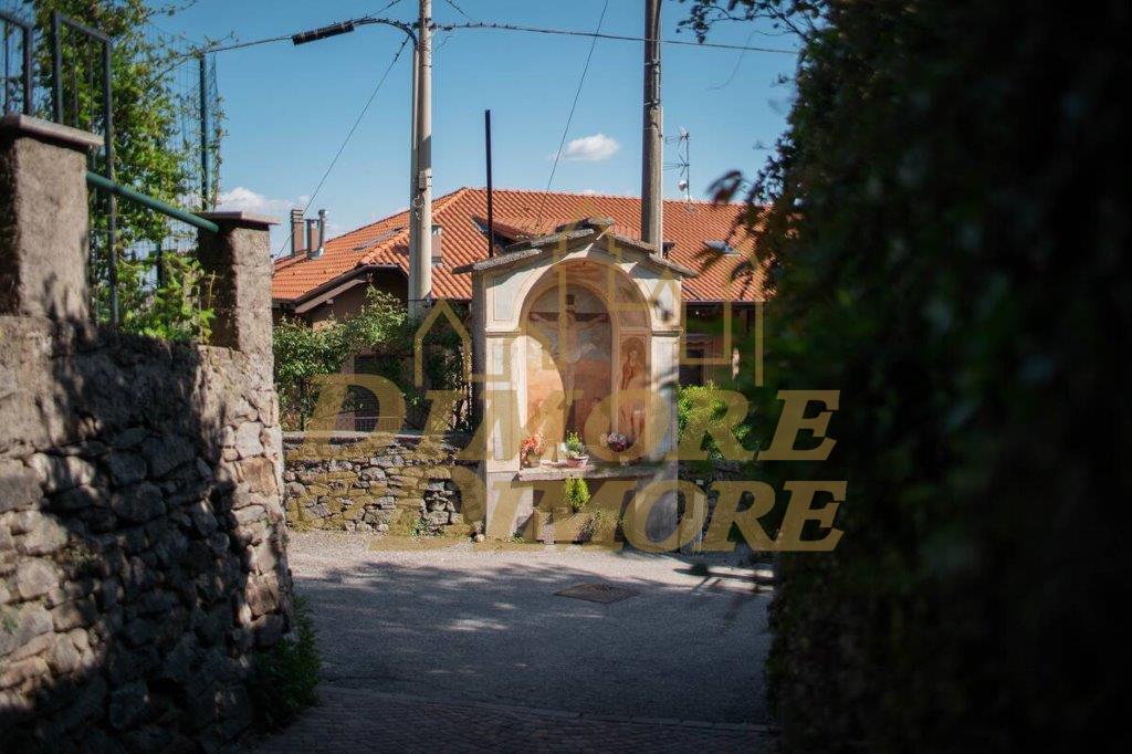 Immagine 41 di Bilocale in vendita  in Piazza Milano 8A a Colazza