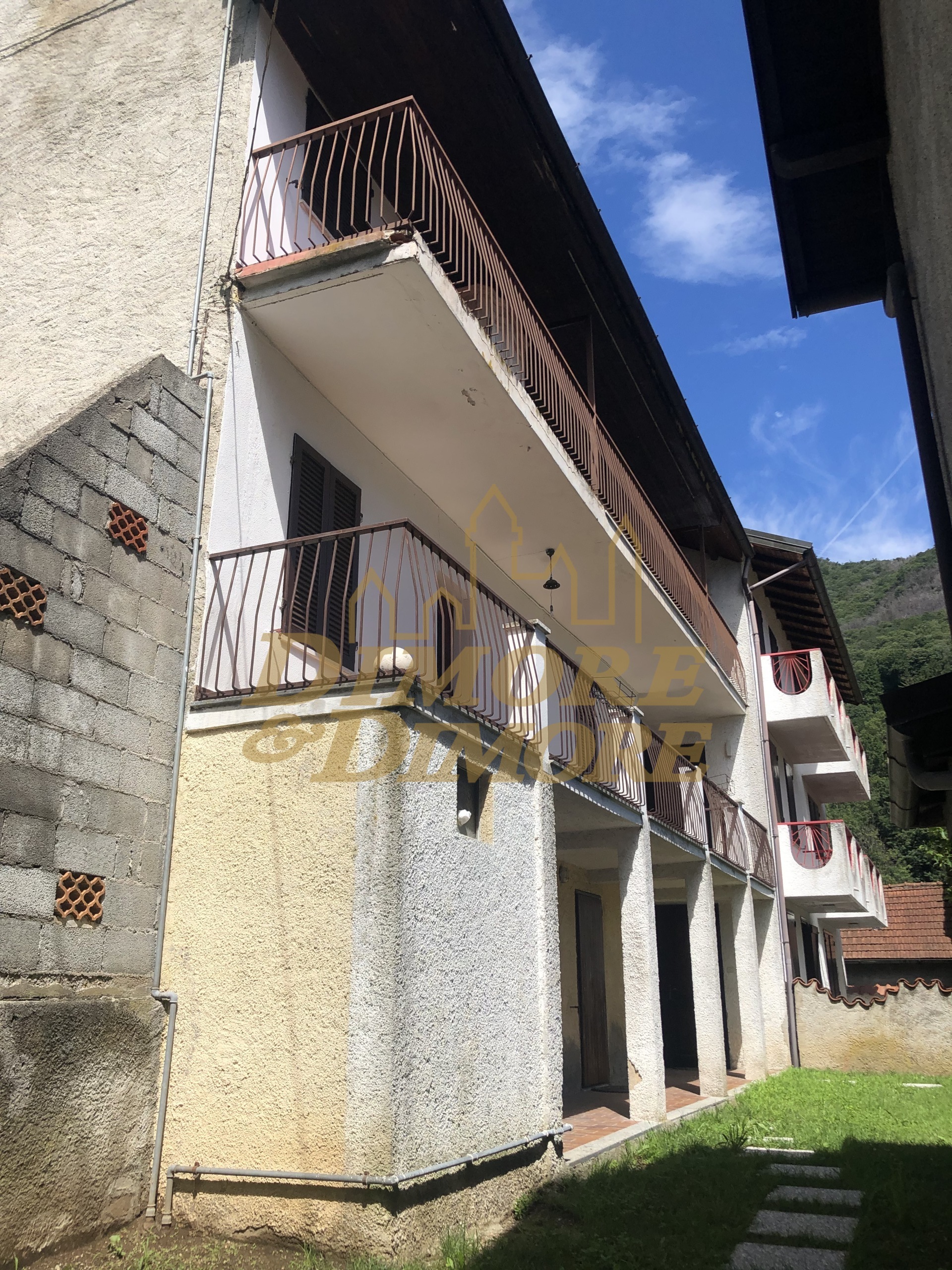 Immagine 3 di Bilocale in vendita  in Via Monte Nero 9 a Dumenza