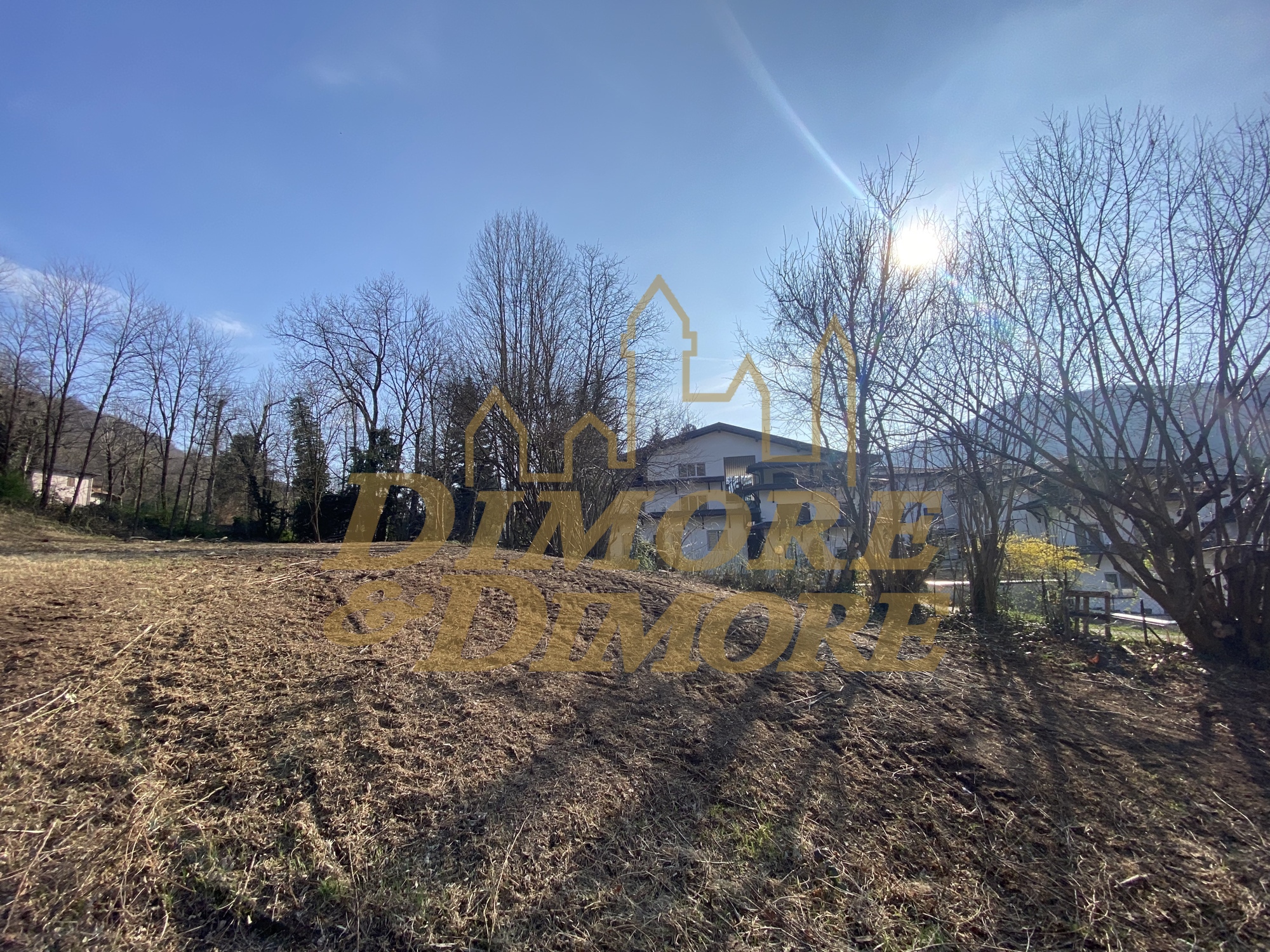 Immagine 16 di Terreno edificabile in vendita  in Via G. Andreani 2 a Valganna