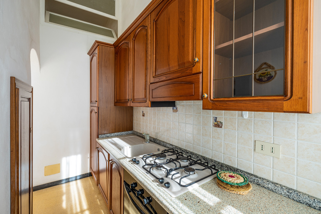 Immagine 37 di Trilocale in affitto  in Piazza Vittorio Emanuele II a Finale Ligure