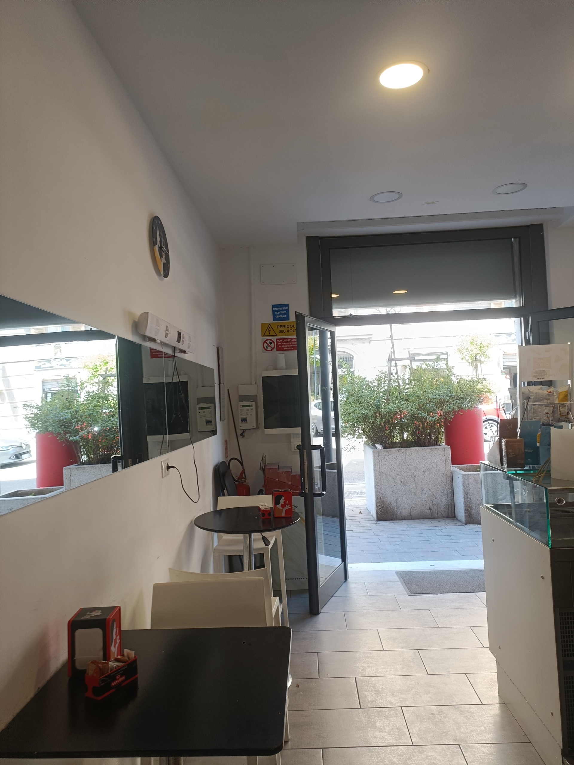 Immagine 6 di Bar / Ristorante in vendita  in Via Cornigliano 76 a Genova