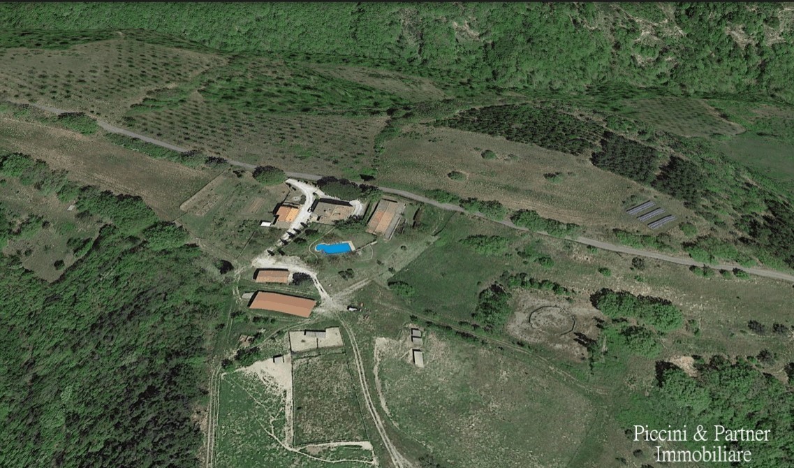 Immagine 83 di Rustico / casale in vendita  in Via del Conventaccio a Ficulle