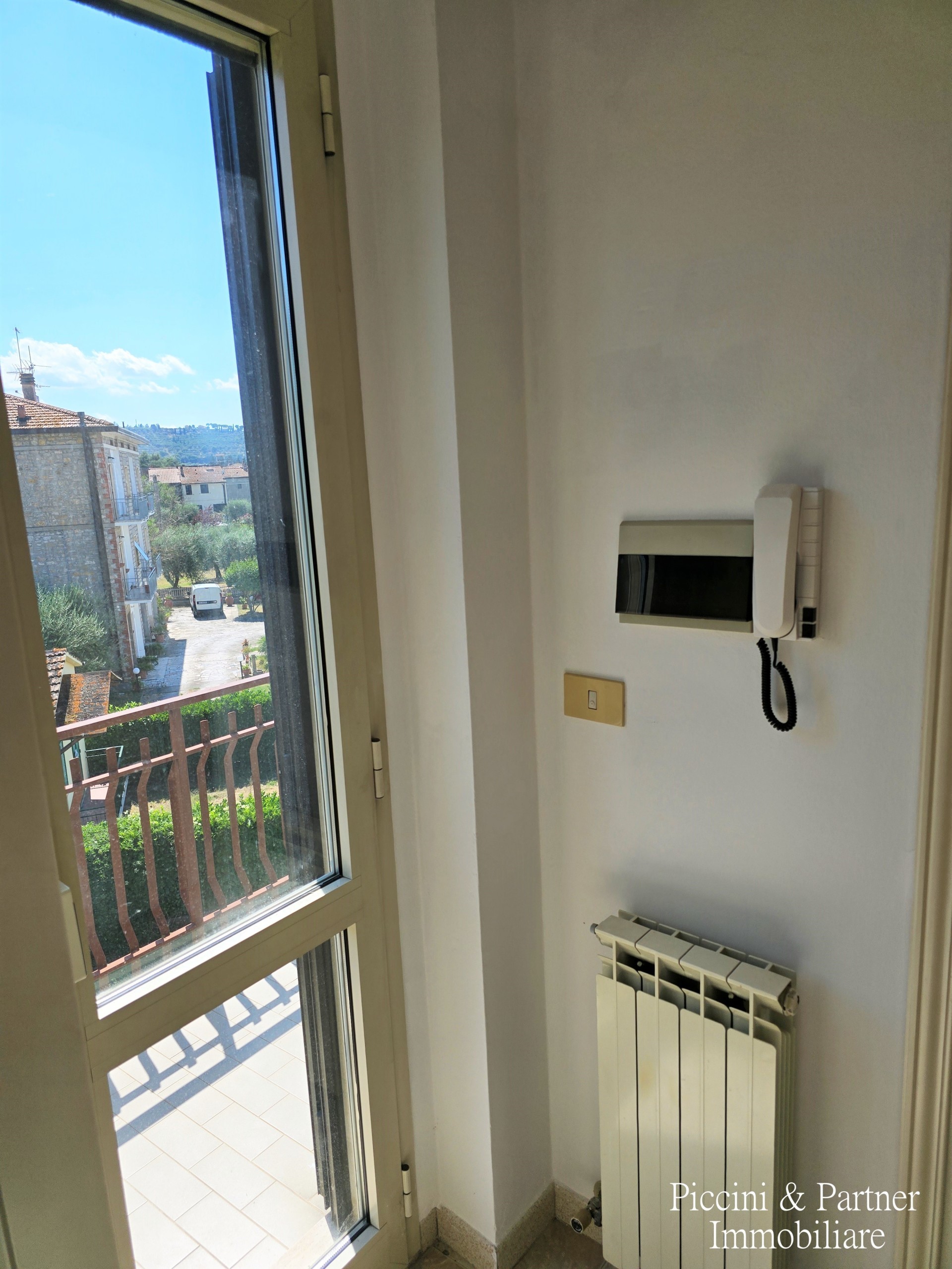 Immagine 15 di Appartamento in vendita  in Via della Sapienza a Magione