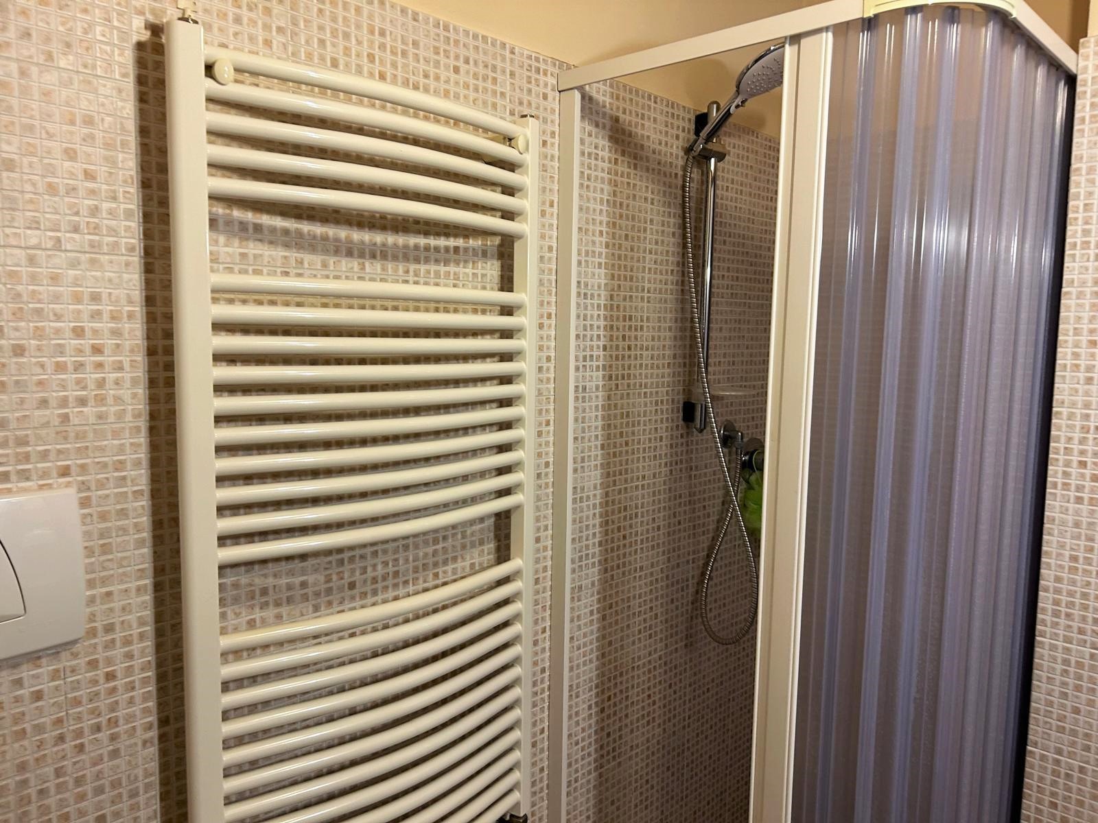 Immagine 33 di Casa trifamiliare in vendita  in Via Bagnolo a Castiglione Del Lago