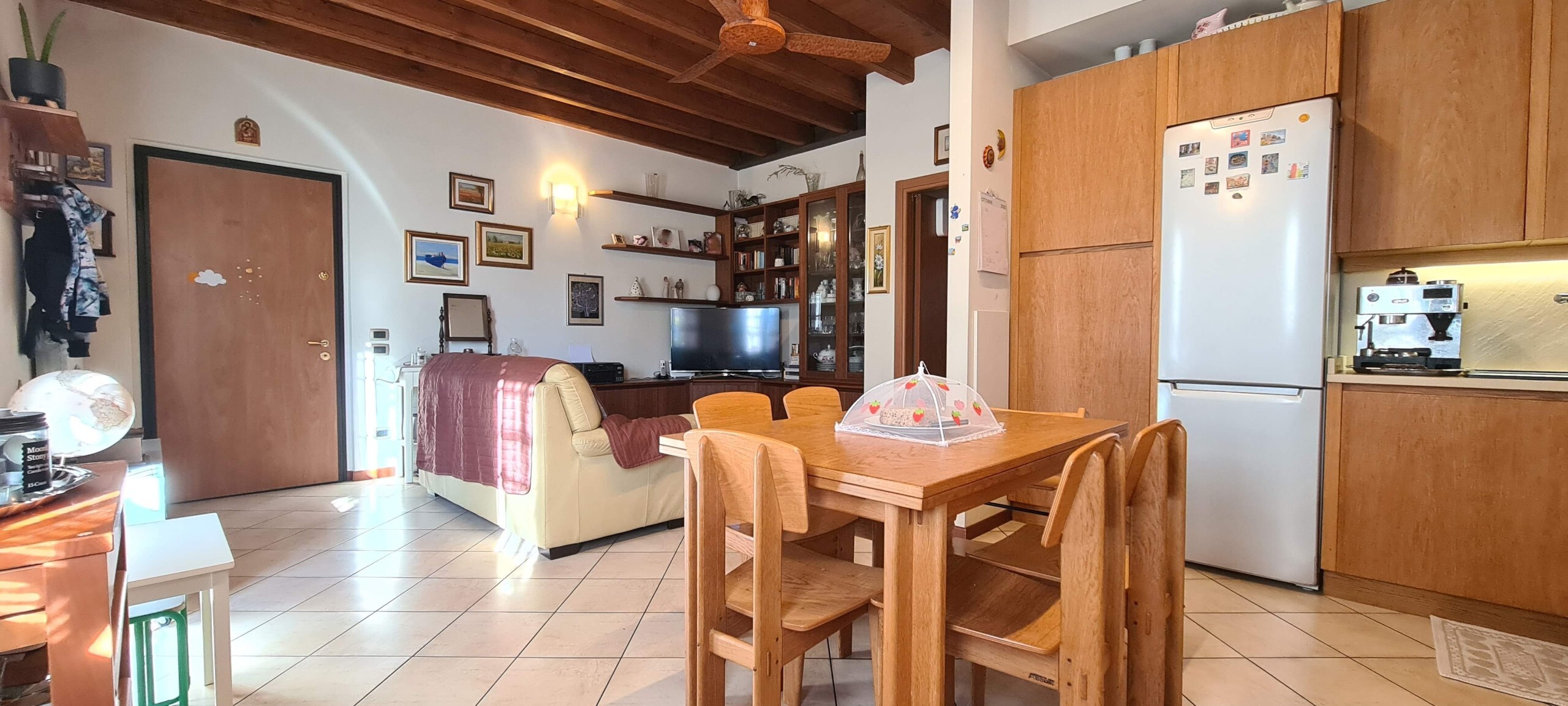 Immagine 3 di Pentalocale in vendita  in Via Rose di Sotto 36 a Brescia