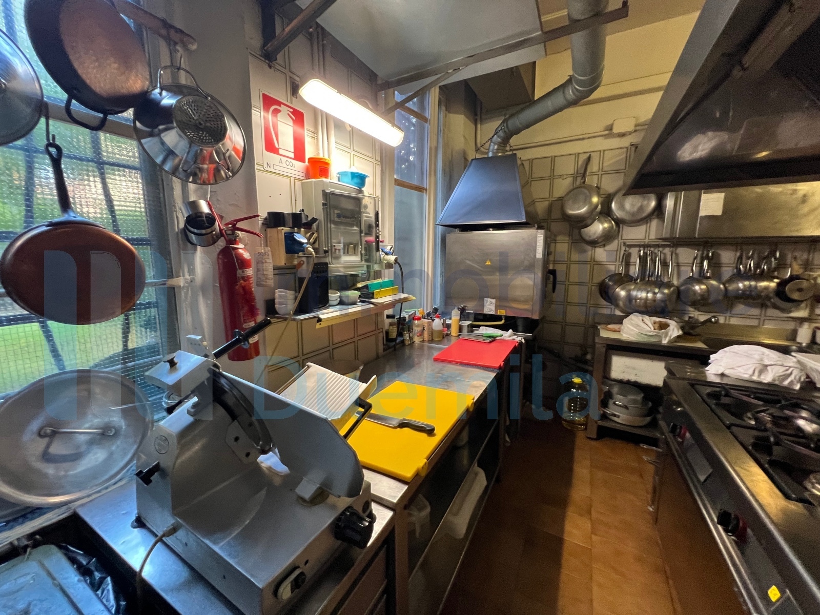 Immagine 22 di Bar / Ristorante in vendita  a Bologna