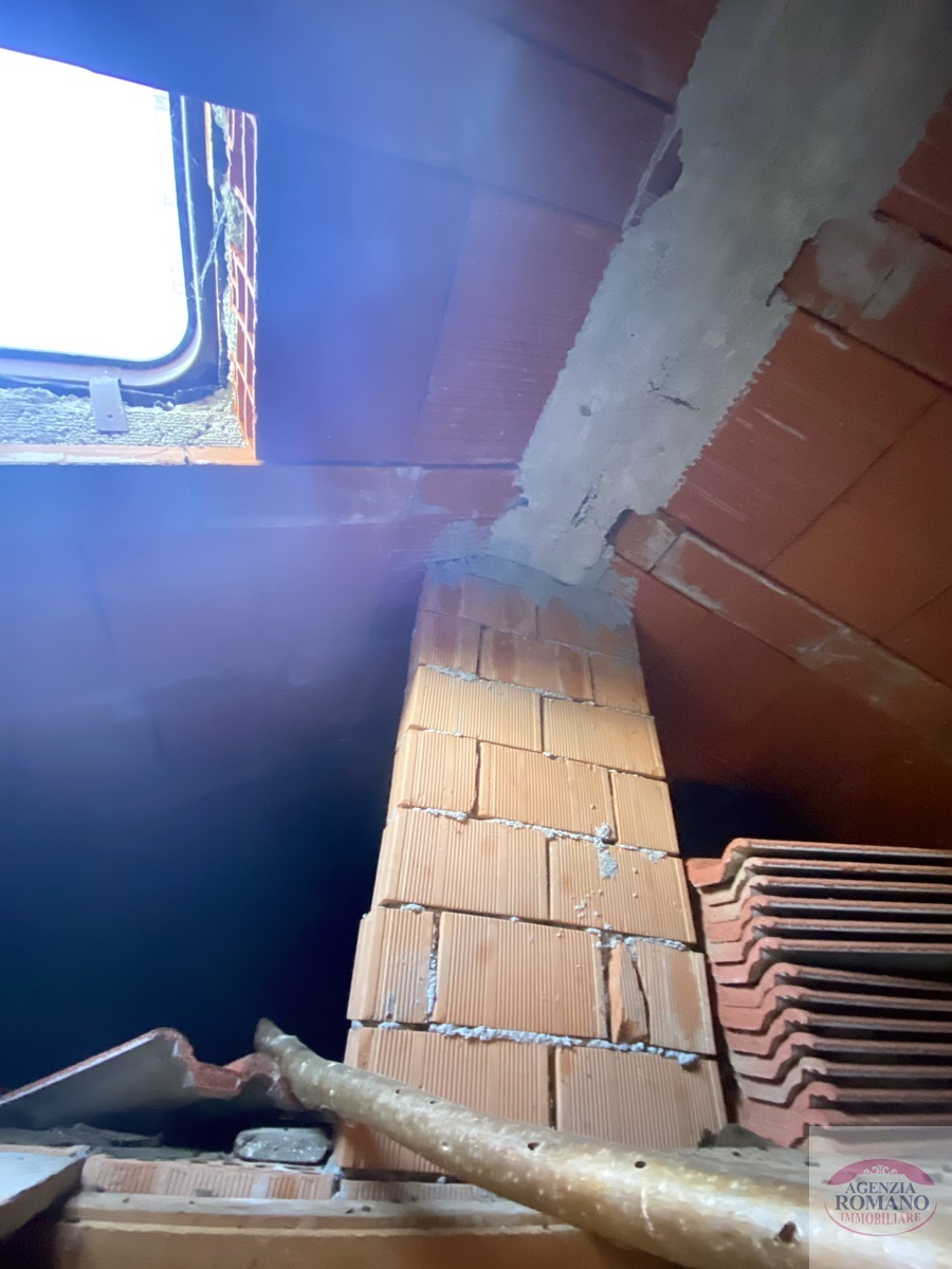 Immagine 35 di Villa in vendita  a Mioglia