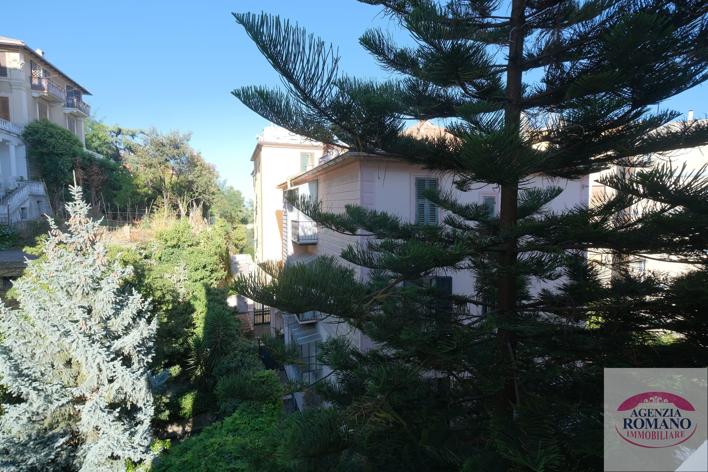 Immagine 35 di Appartamento in vendita  in Via Famagosta 1 a Savona